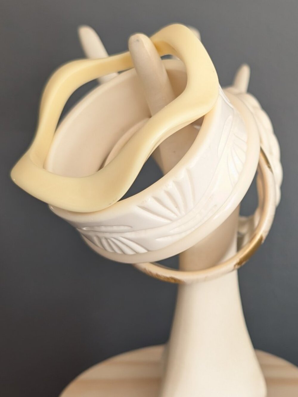 Cream stacking bangle bundle - Picture 4 of 12